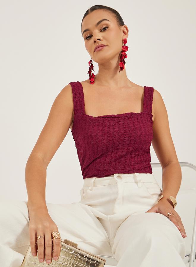 ستايلي توب ضيق بياقة مربعة وحمالات بنقوش بارزة - Image 5